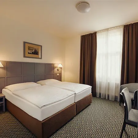 Otel Central Hotel Prague 3*