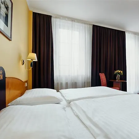 Central Hotel Prague 3*