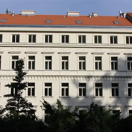 Red&blue Design 4* Praga