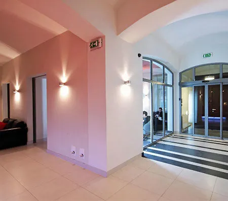 Hotel Red&blue Design