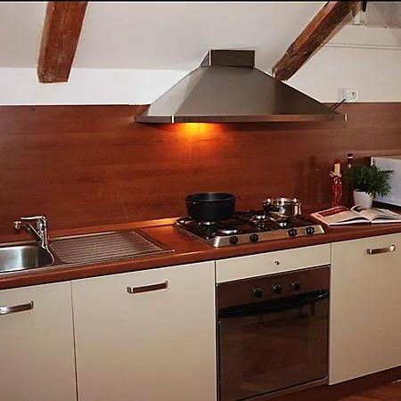 Janacek Palace Apartment *