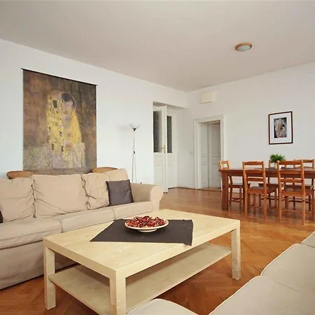 Janacek Palace Apartment Prague