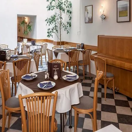 Augustus Et Otto 4* Prague