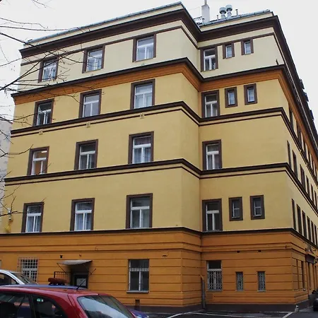 Anyday Aparthotel 3*