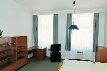 Naprstkova Aparthotel 3*