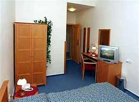 Atos 3* Prága