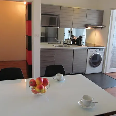 Golden Family Apartment *