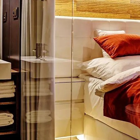Apartment Living Showroom Jakubska