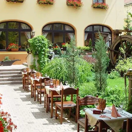 Selsky Dvur - Bohemian Village Courtyard Hotel Prague