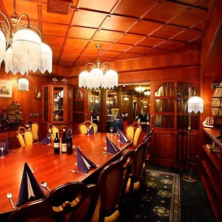 Bådhotel Albatros 3*