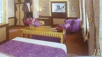 Merchants Crown Suites And Spa Hotel Prague