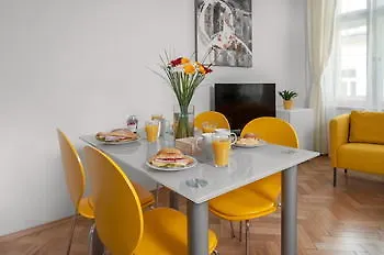 Remember Aparthotel