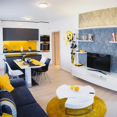 Apartment V Haji 1