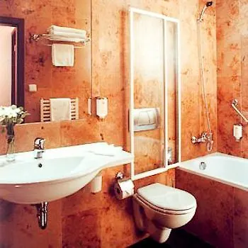 Hotel Clementin 4*