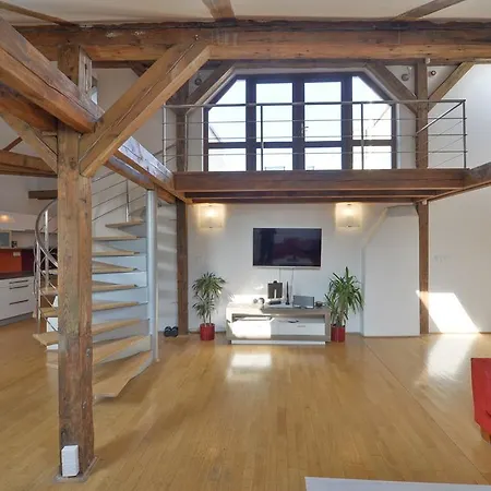 Amazing Charles Bridge Apartment Prague