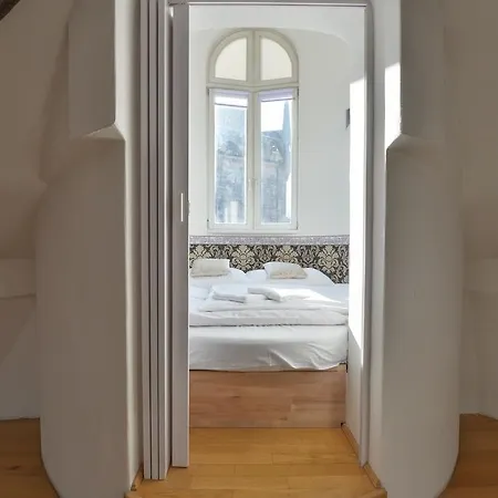 Amazing Charles Bridge Apartment *