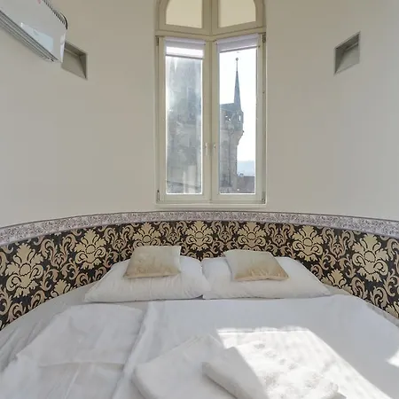 Amazing Charles Bridge Apartment
