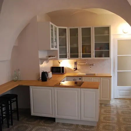 Apartment Trziste *