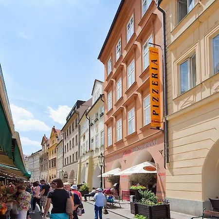 Corto Old Town 3* Praga