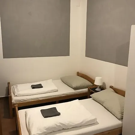 Tesla Apartment *