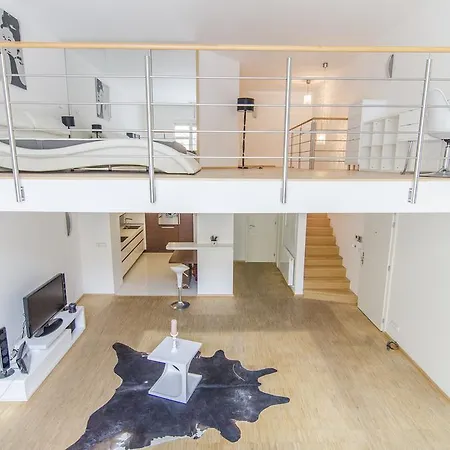 Snow White Loft With Jacuzzi Apartamento Praga