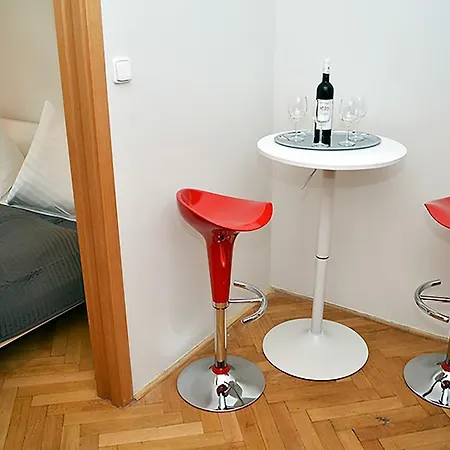 Apartment Classic 2bdr By Ruterra *