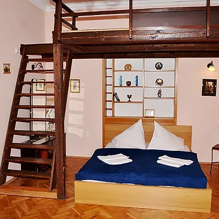 Retro Ruterra Flat * Prague