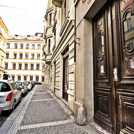 Business Class Ruterra * Praga