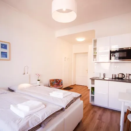 Apartment Zborovska 6 Prague