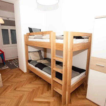 Smichov Praguestars Apartment *