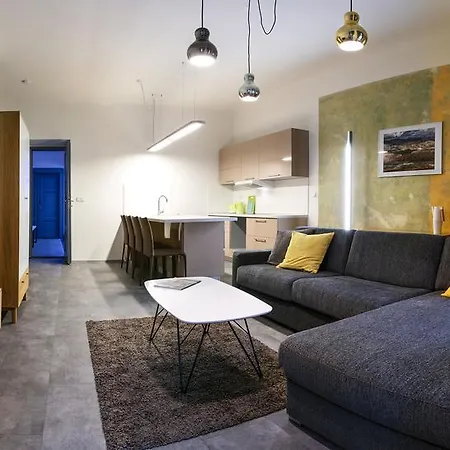 Apartment At The Blue Duckling *