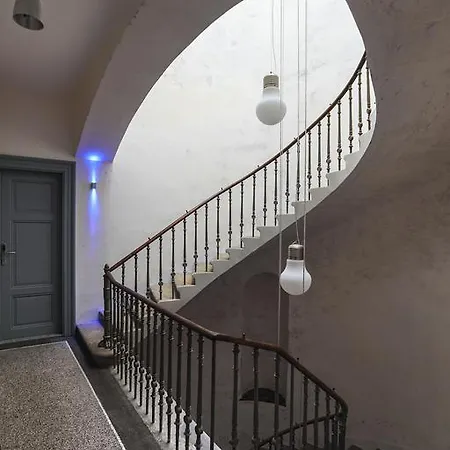 Apartment At The Blue Duckling Prague