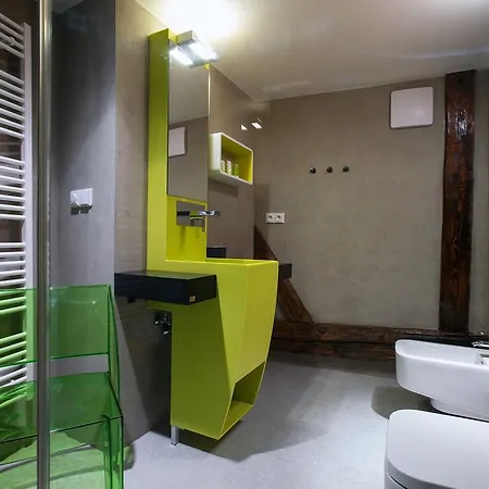 Apartment At The Blue Duckling Prague