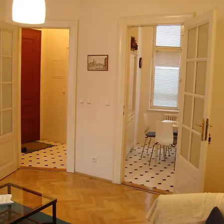 Charles Bridge Premium Residence Prague