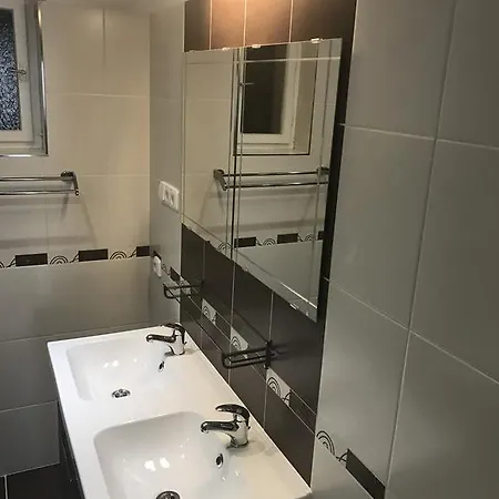 & Restaurant Tkalcovsky Dvur Apartmán Praha