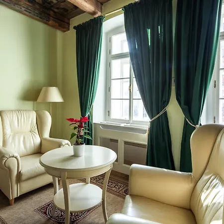 Hotel Tyn Yard 4*