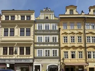 Mostecká 12 Praga