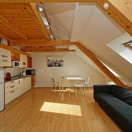 Apartment Safarikova