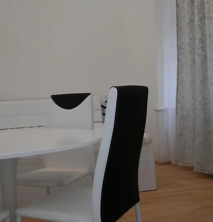 Reznicka 3 Apartment Prague