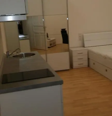 Apartment Reznicka 3 *