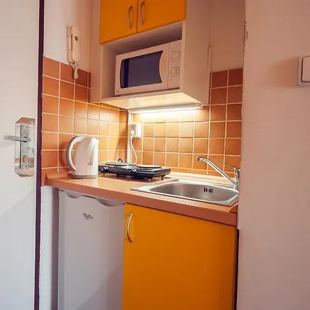 Apartment Falcon Street No.72 *