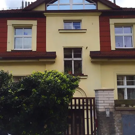 Apartment U Pernikarky Prague