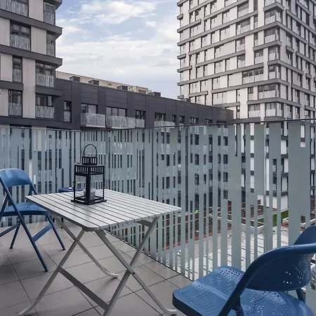 Olsanska Flat With Balcony Apartment *