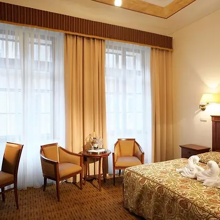 Majestic Plaza Hotel