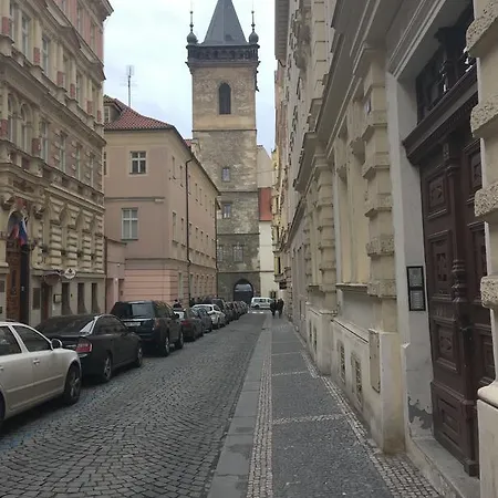 Reznicka 3 Apartment Prague