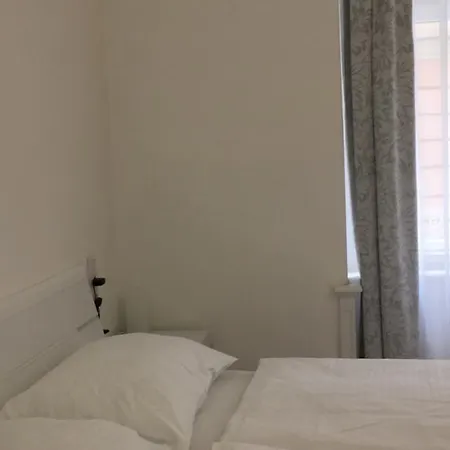 Reznicka 3 Apartment Prague