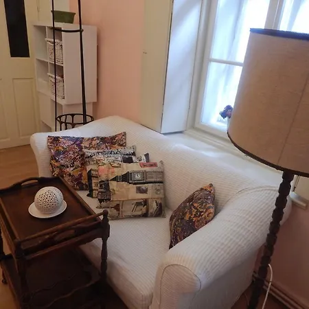 Apartment Miraculous
