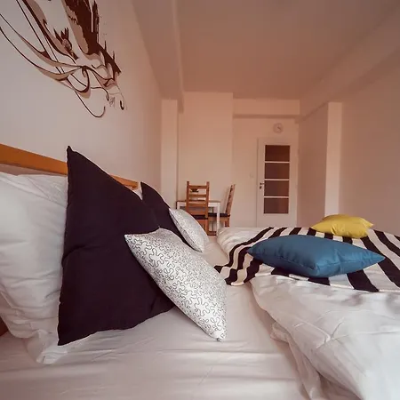 Apartment Falcon Street No.72