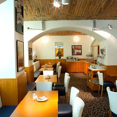 Máchova Hotel