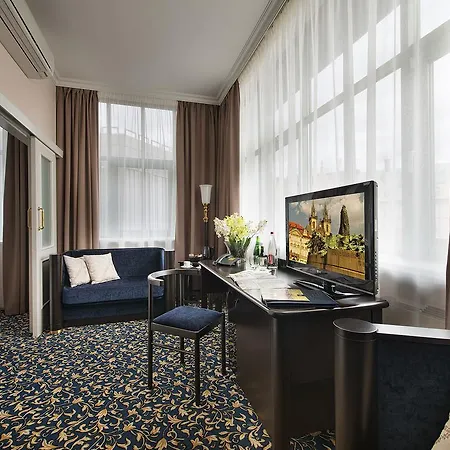 Ea Royal Esprit Hotell Prag